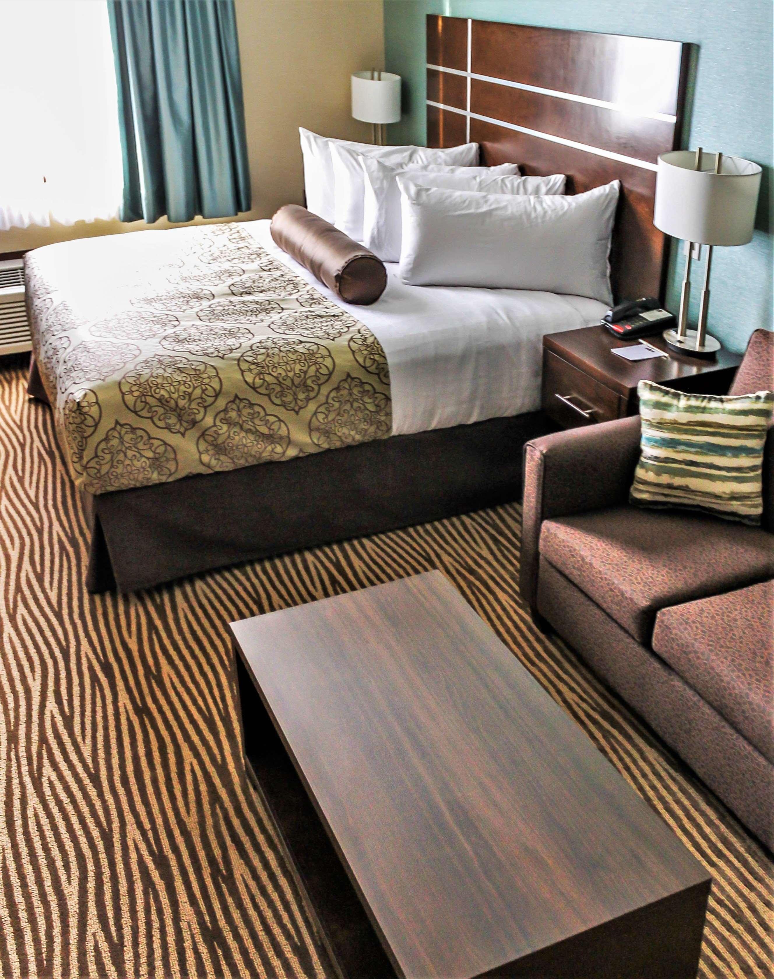 Best Western Plus Moosomin Hotel Extérieur photo