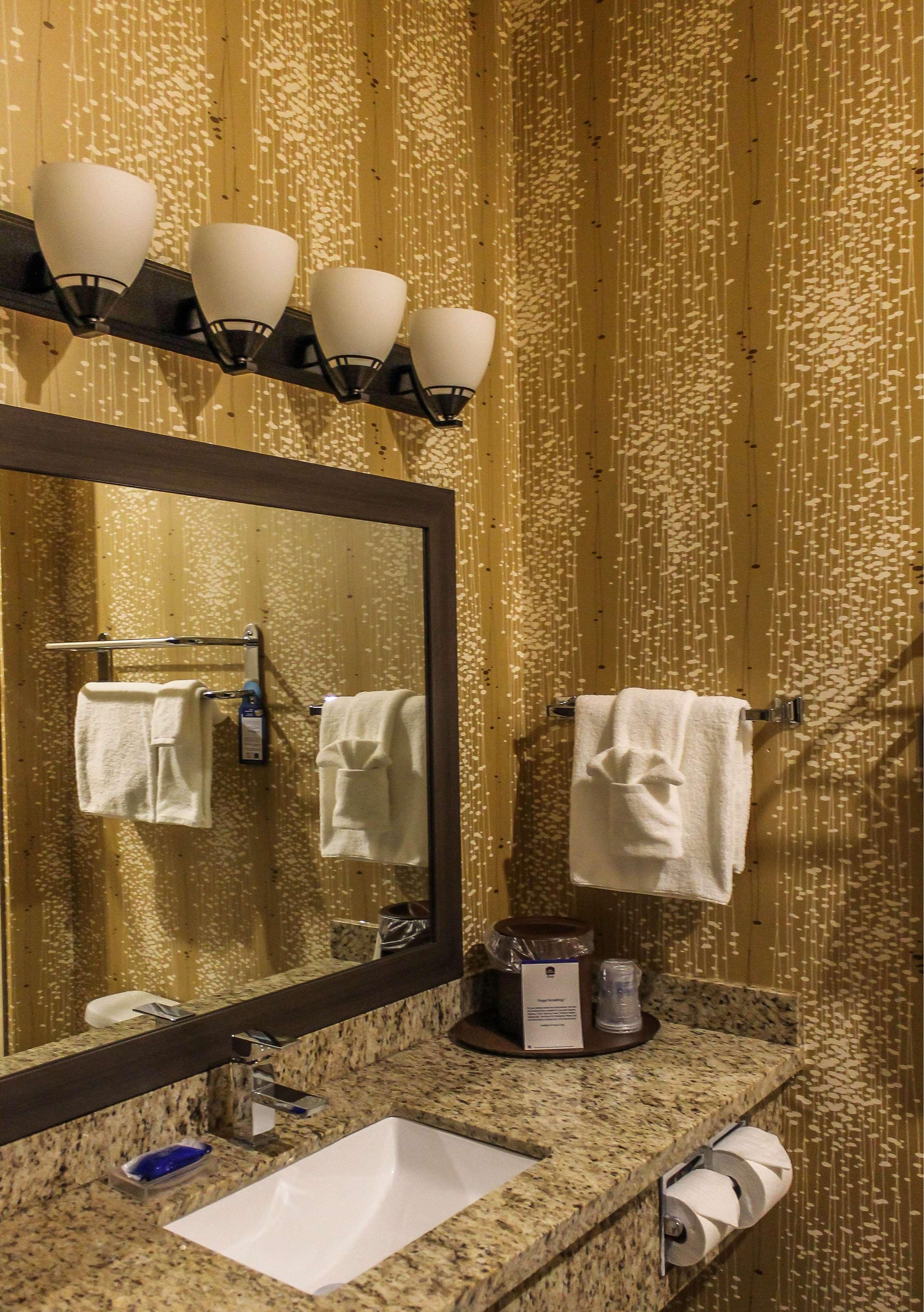 Best Western Plus Moosomin Hotel Extérieur photo