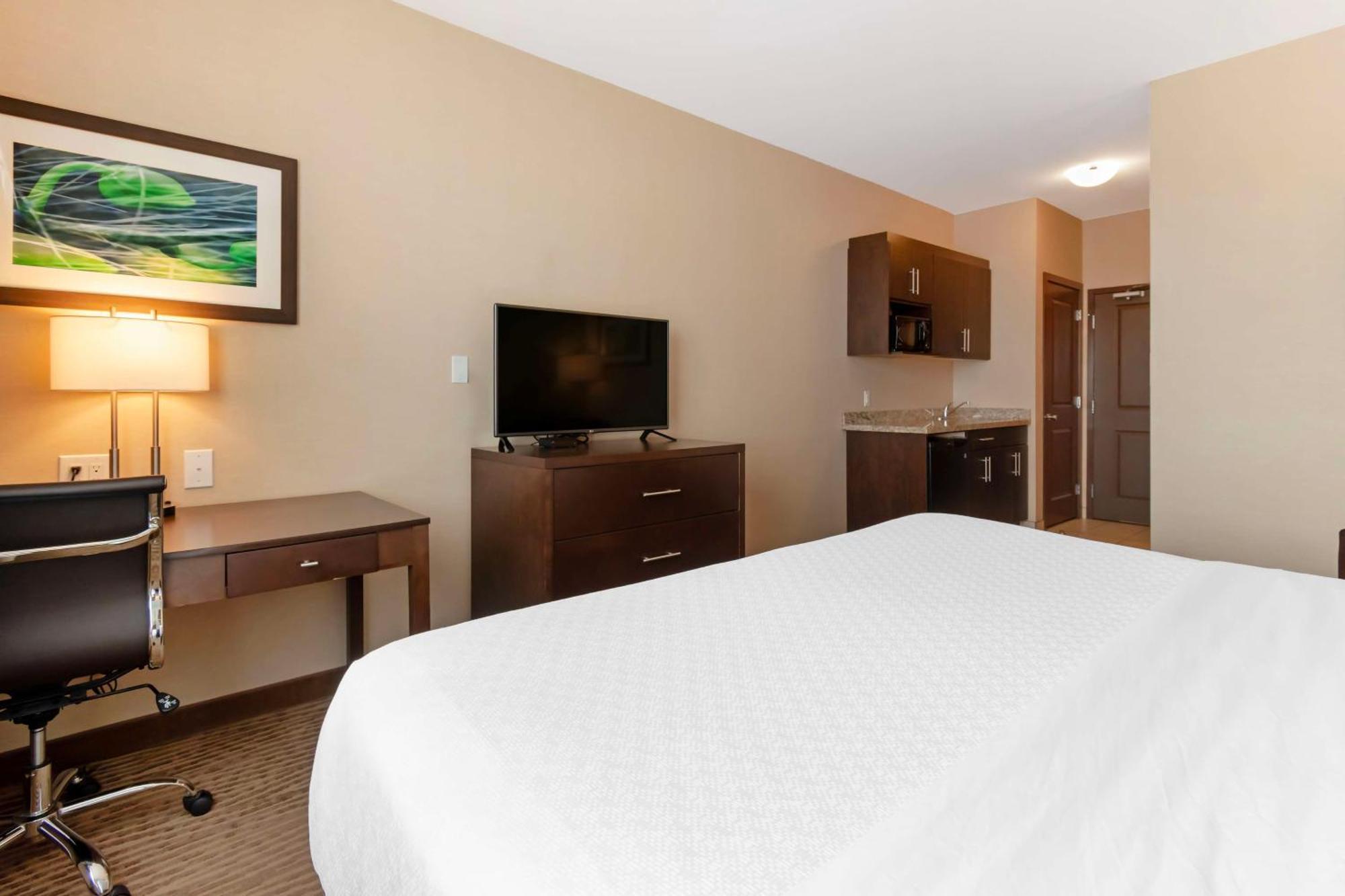 Best Western Plus Moosomin Hotel Extérieur photo