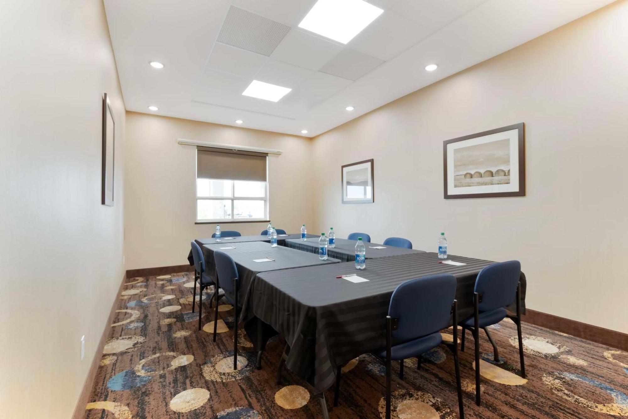 Best Western Plus Moosomin Hotel Extérieur photo