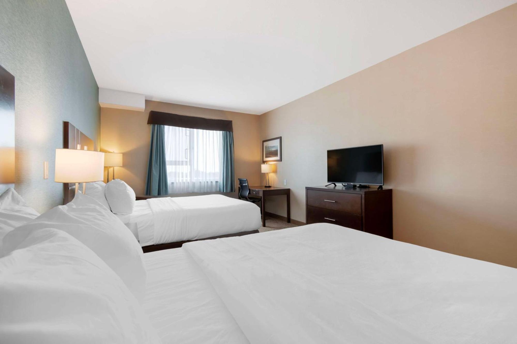 Best Western Plus Moosomin Hotel Extérieur photo