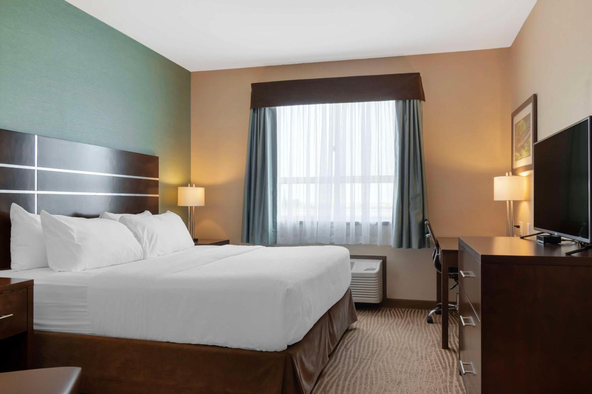 Best Western Plus Moosomin Hotel Extérieur photo
