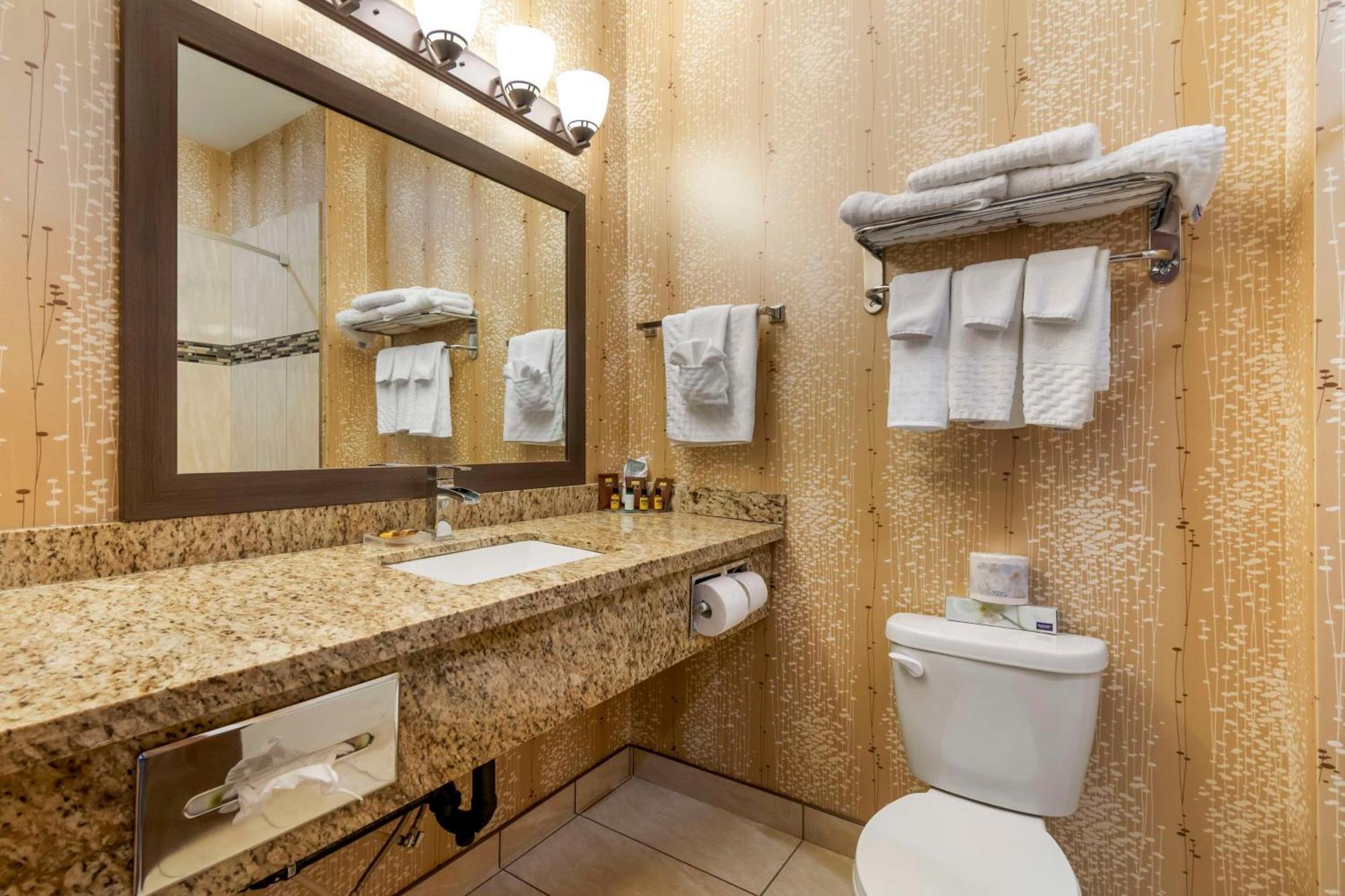 Best Western Plus Moosomin Hotel Extérieur photo