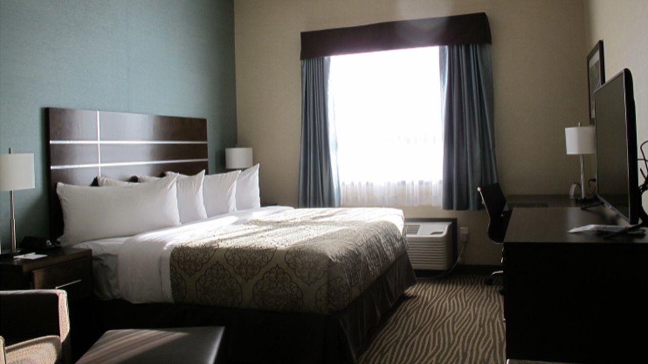Best Western Plus Moosomin Hotel Extérieur photo
