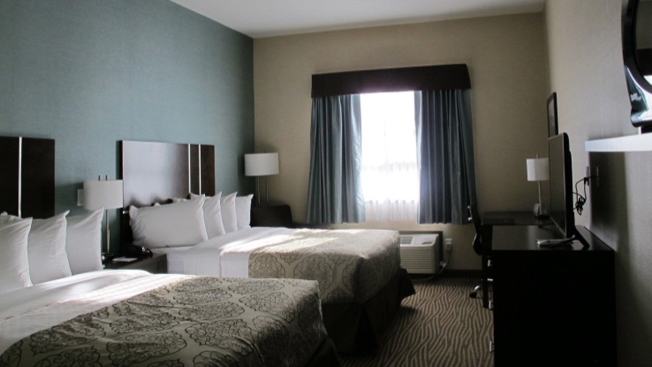 Best Western Plus Moosomin Hotel Extérieur photo