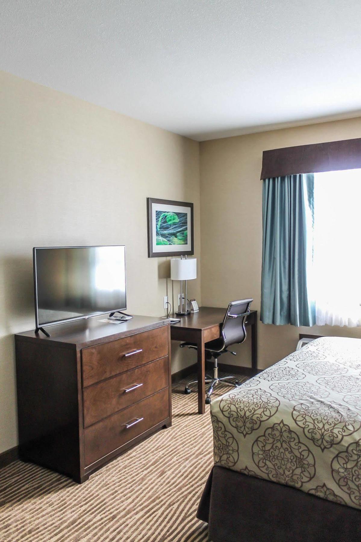 Best Western Plus Moosomin Hotel Extérieur photo